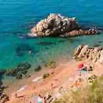 “la Caleta” *