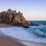 “la Caleta” *
